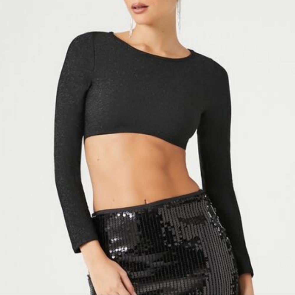 New. Black Long Sleeve Crop Top
